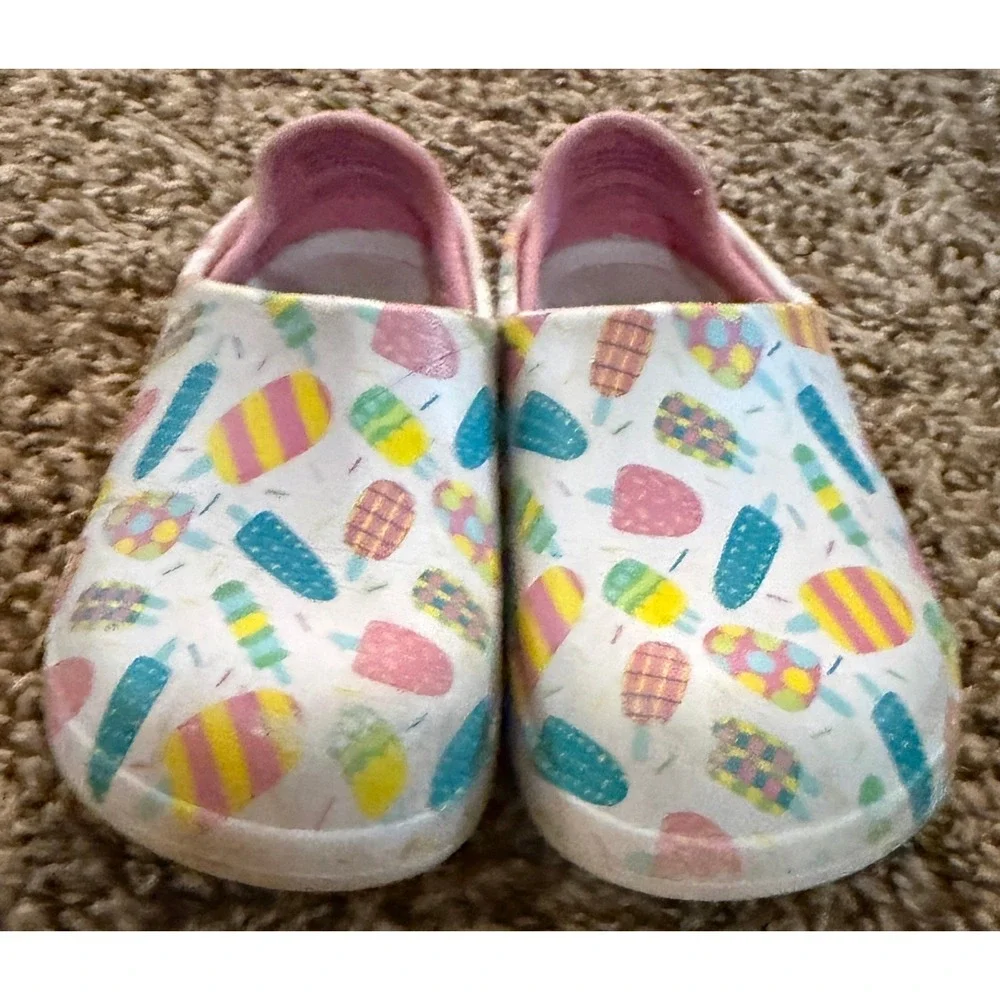 Cat & Jack Toddler Girl Water Shoes Pastel Colo red Popsicles Size 8